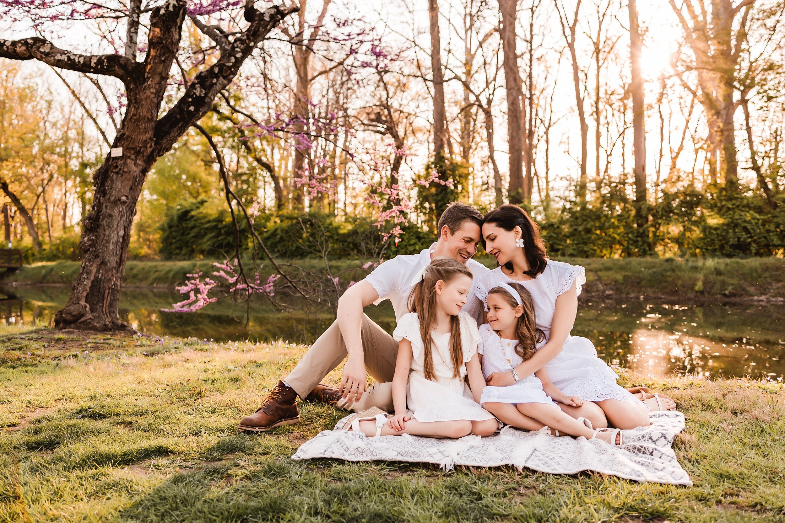 Indianapolis Spring Mini Sessions | Holcomb Gardens