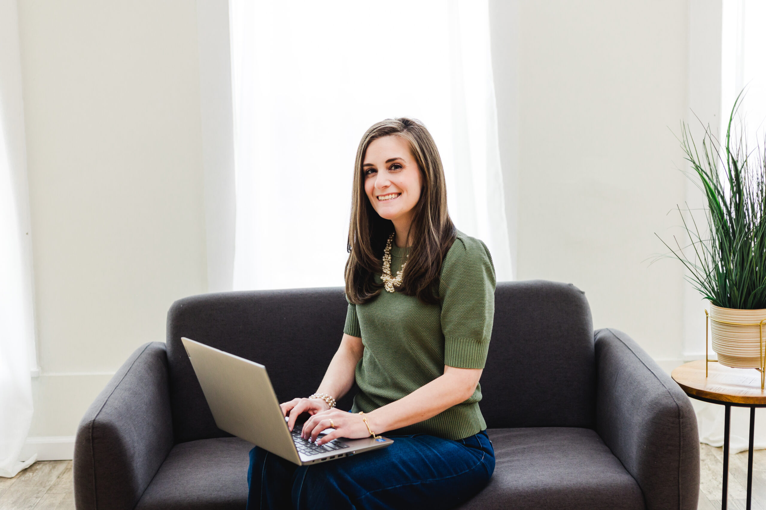 Mini brand session indoor Indiana location