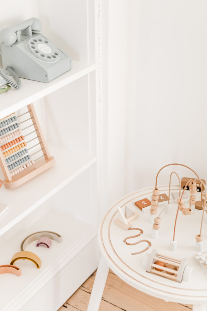 Playroom and class space at The Bunny Hive Zionsville captured by Kelly White Photography