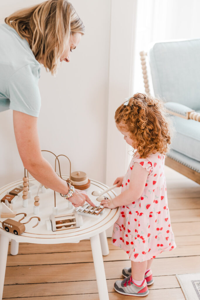 Mother and child indoor play and art classes in Zionsville